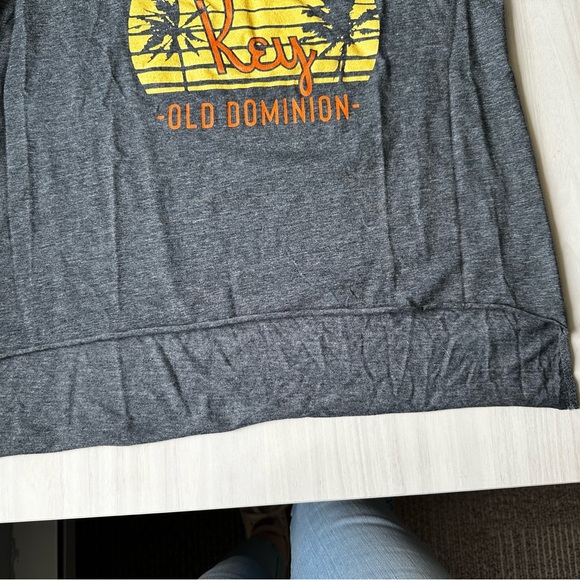 Old Dominion concert T-shirt size medium. - Picture 3 of 4